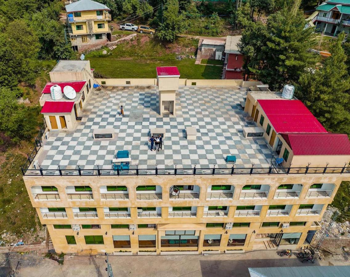 Shelton Suites Bhurban Esterno foto