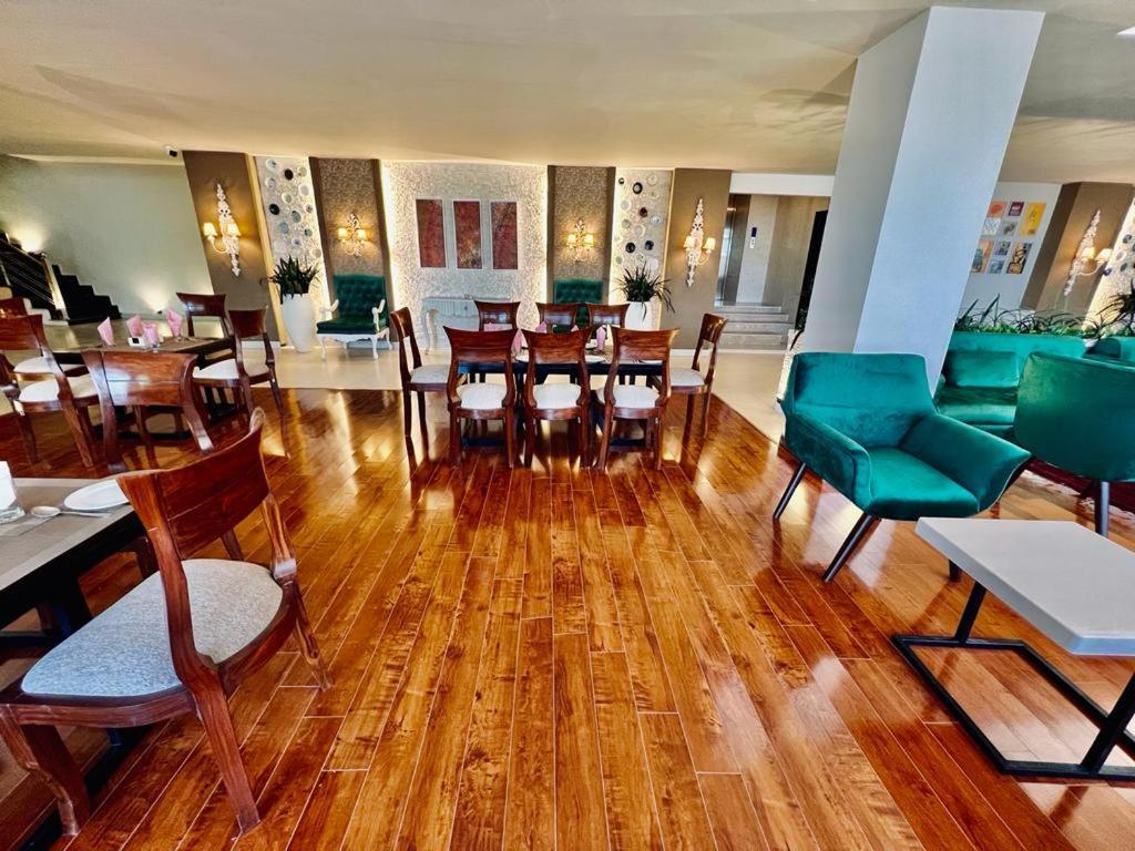 Shelton Suites Bhurban Esterno foto
