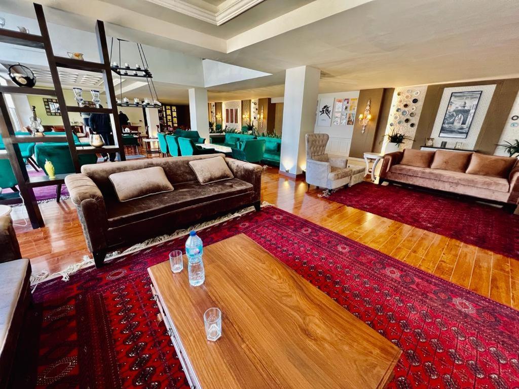 Shelton Suites Bhurban Esterno foto